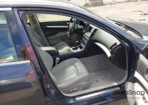 2009 Infiniti G37X from USA, damaged, VIN JNKCV61F09M361592